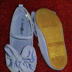 Periwinkle blue girls shoe